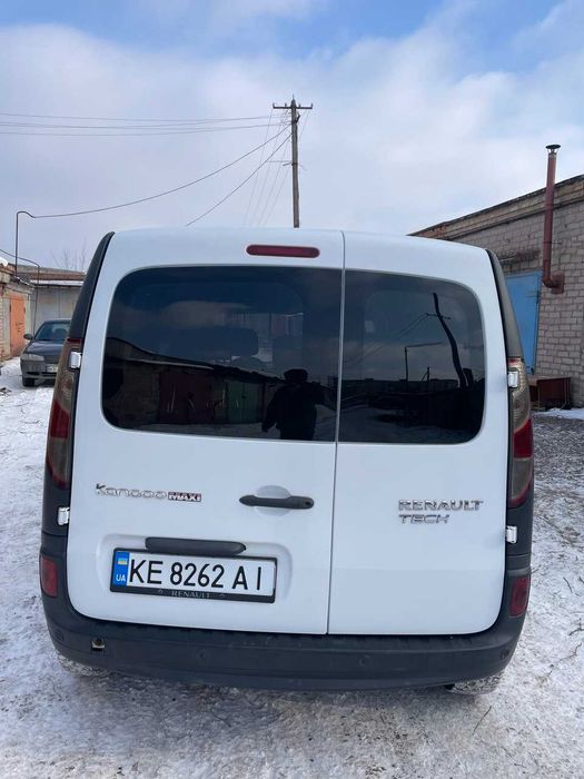 Автомобіль renault