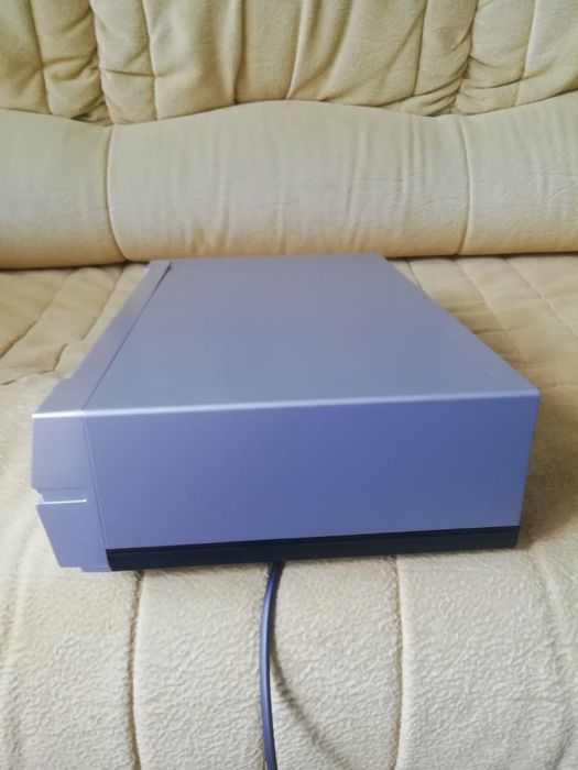 Видеомагнитофон Toshiba V-E30. Под ремонт.