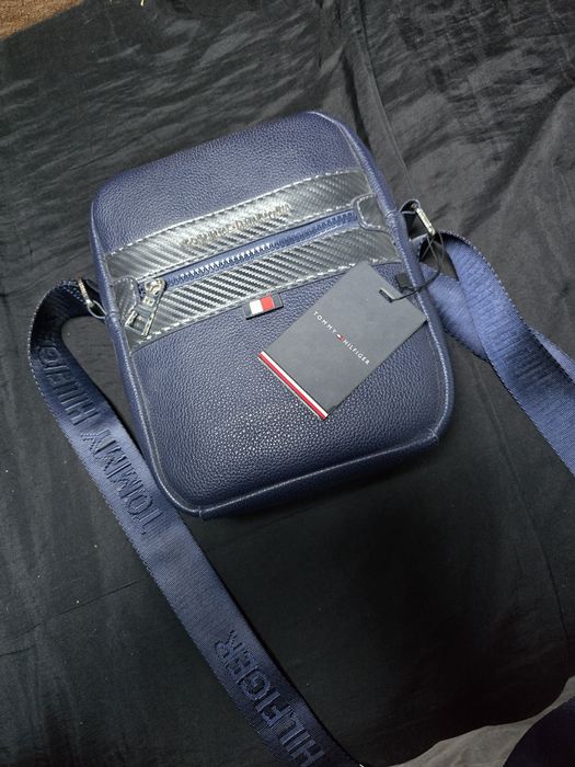 Listonoszka granatowa Tommy Hilfiger