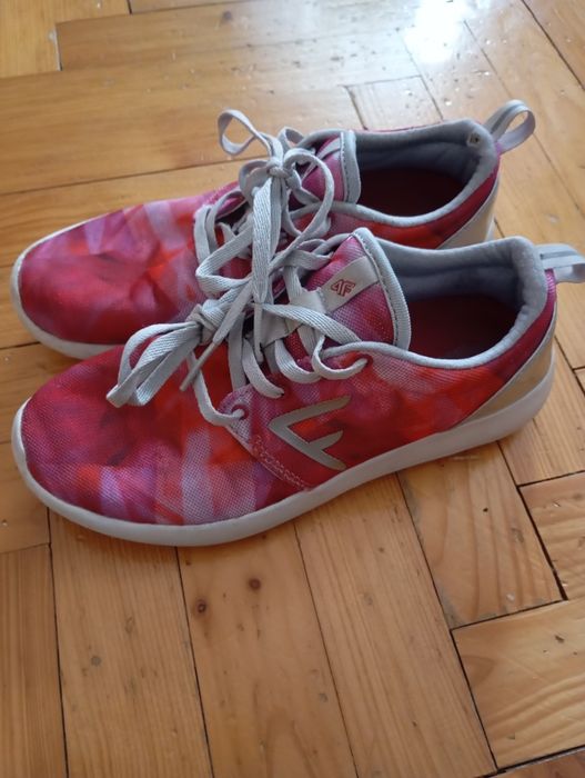 Buty sportowe 4F 37 damskie