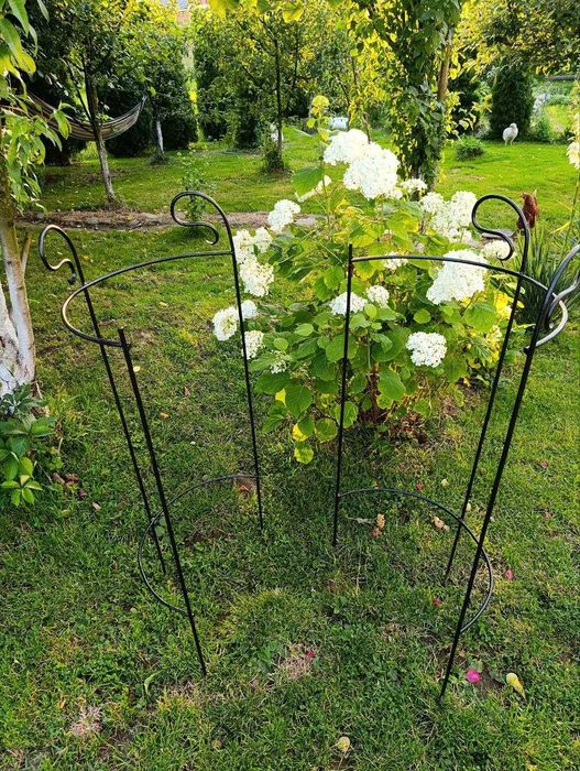 Металева опора для квітів Кований декор для саду Ручна робота