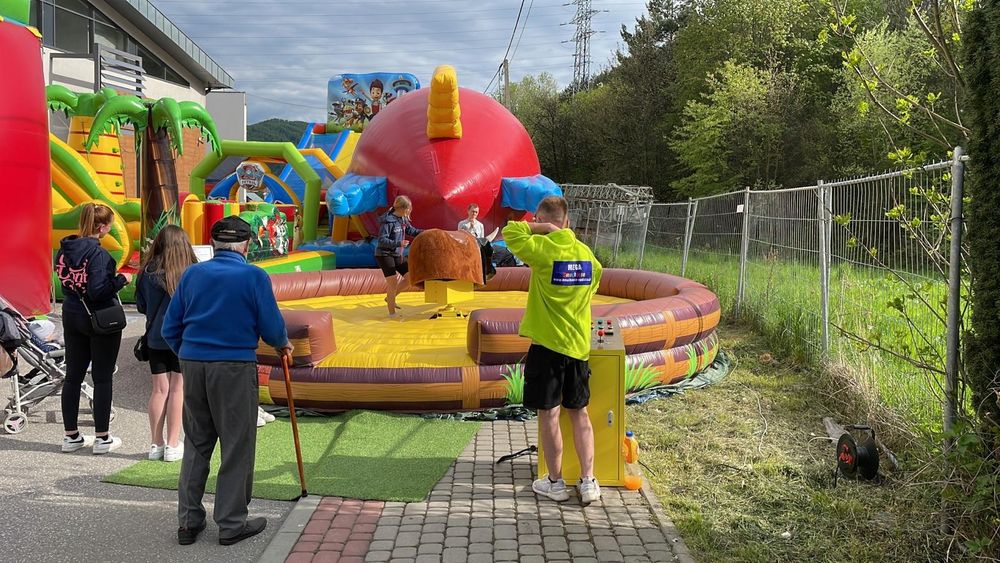 Symulator byk rodeo wynajem dmuchance