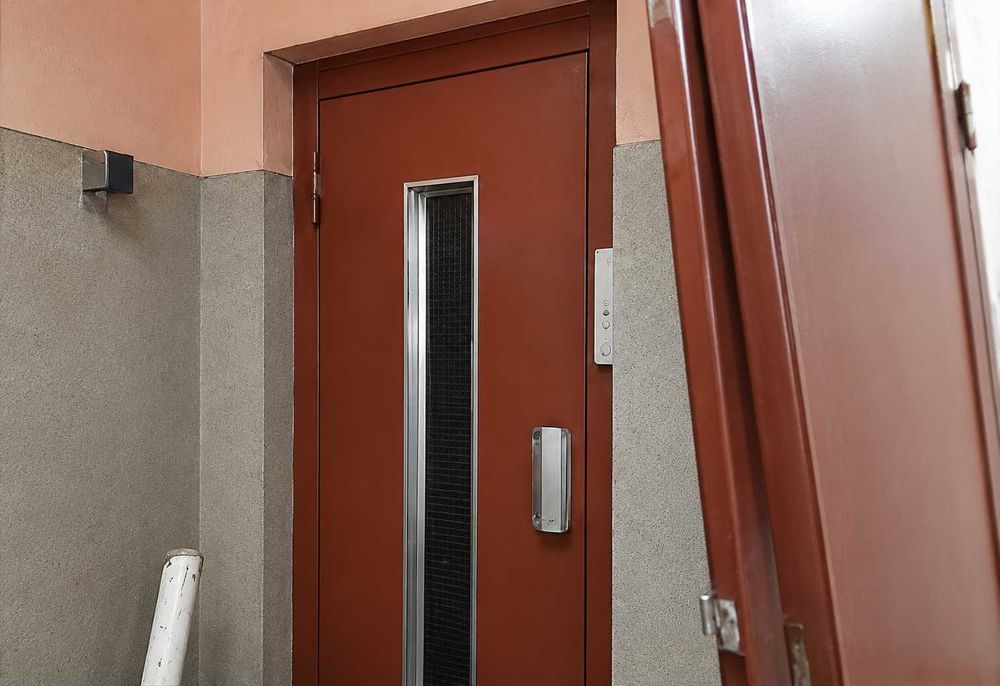 Armazém logístico com 1.024 m² em São Domingos de Benfica, Lisboa