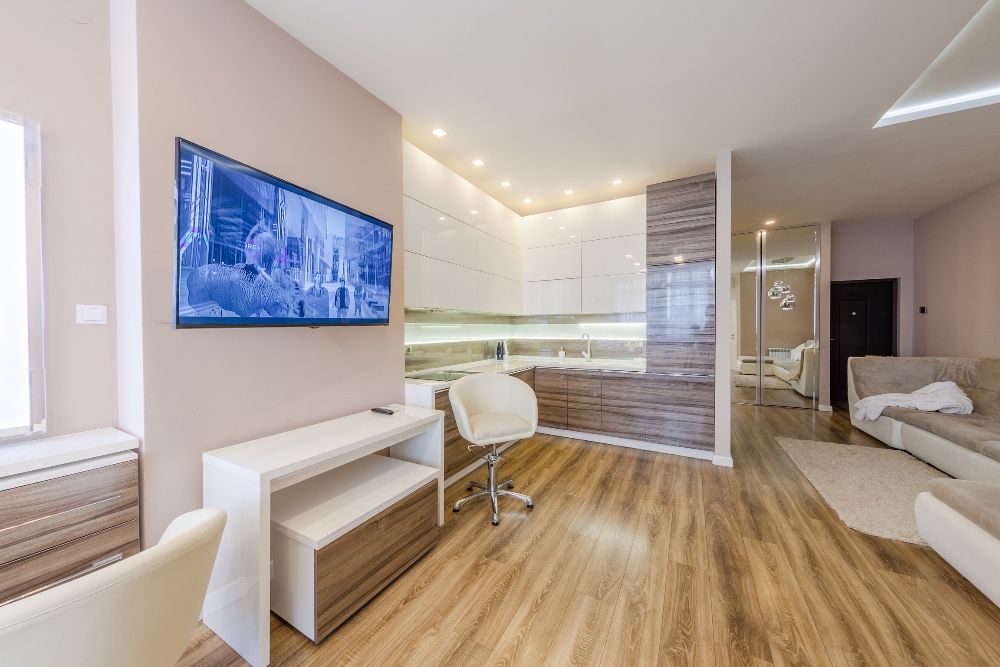 Оренда квартири подобово в центрі Києва. парковка,метро,новий будинок