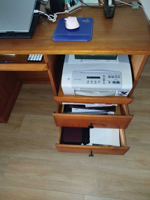Secretaria em pinho mel
