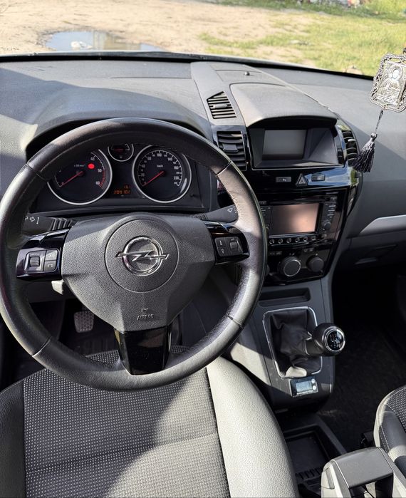 Opel Zafira 2013 VIN W0L0AHM75E2023207 фото оголошення 2 з 8