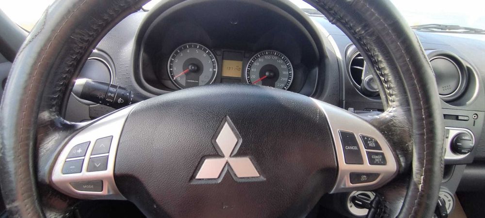 Mitsubishi Colt 2011