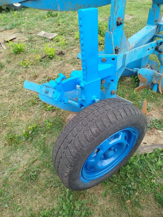 Плуг двох корпусний Lemken Opal 90