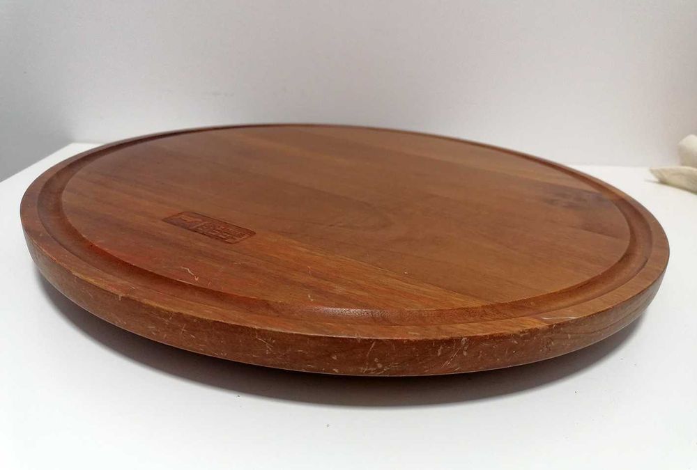 Base de madeira rotativa para cozinha