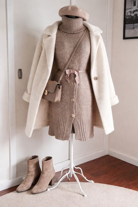 Vestido malha bege | 3% lã | Gaudi | Tamanho 48 pequeno