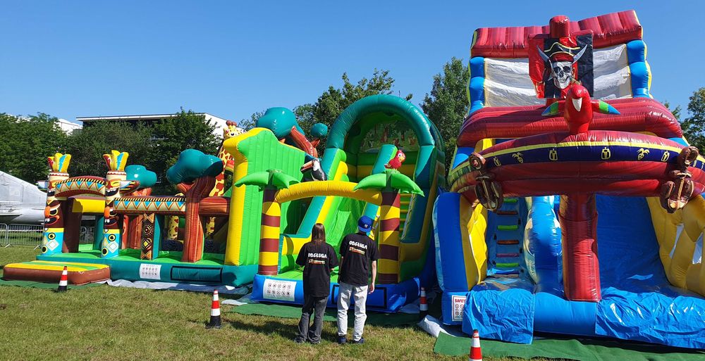 DMUCHANIEC ZAMEK ZJEZDZALNIE SEZON 2025Komunie Wesela Imprezy Urodziny