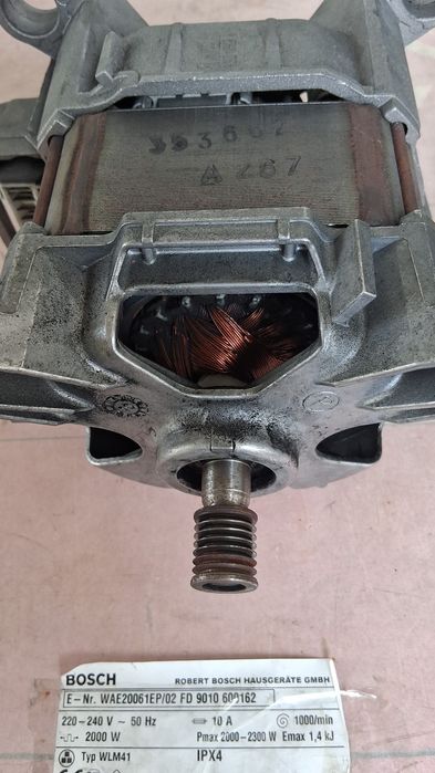 Motor maquina lavar marca Bosch