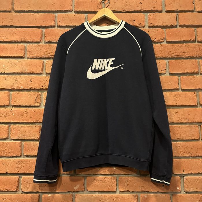 vintage crewneck nike granatowy z logo oversize unisex y2k 00s bluza