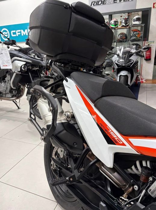 KTM Adventure 790