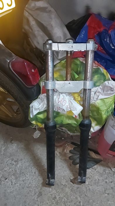 Suspensão de mota