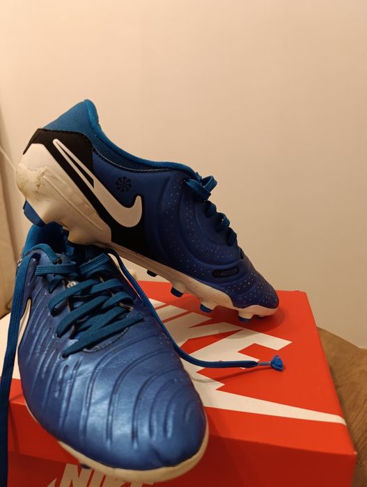 Buty piłkarskie Nike Tiempo