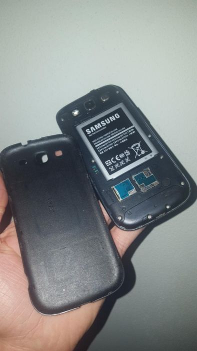 Samsung Galaxy S3 i9300 avariado + Carregador + Acessórios