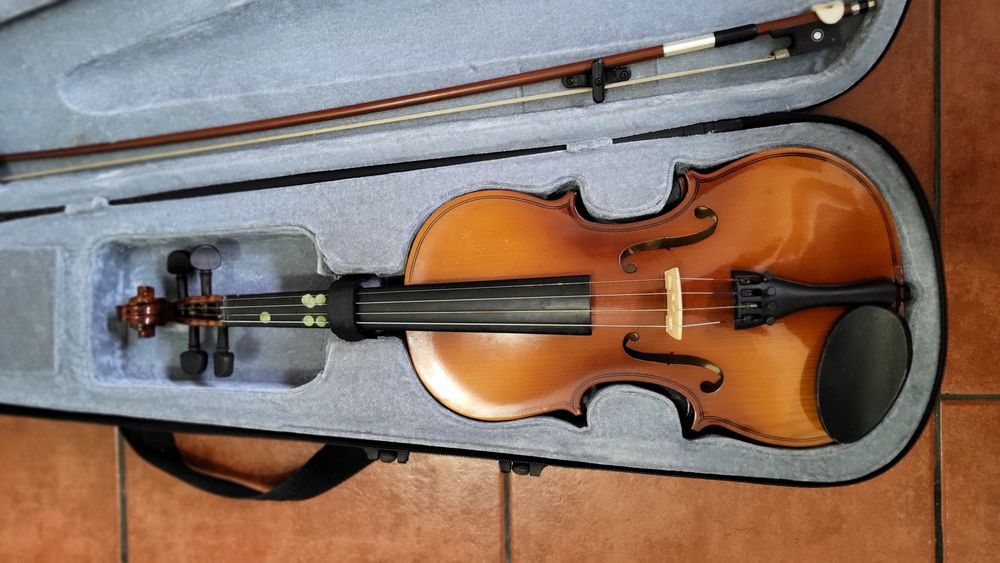 Violino completo como novo