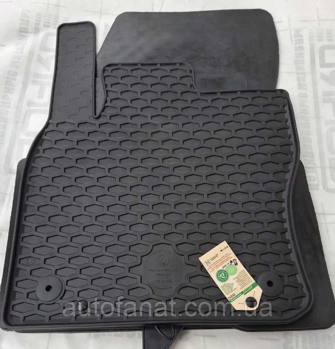 VW Tiguan 2016–2023, Touran 2016- | Коврики в салон | Резинові, Чехія