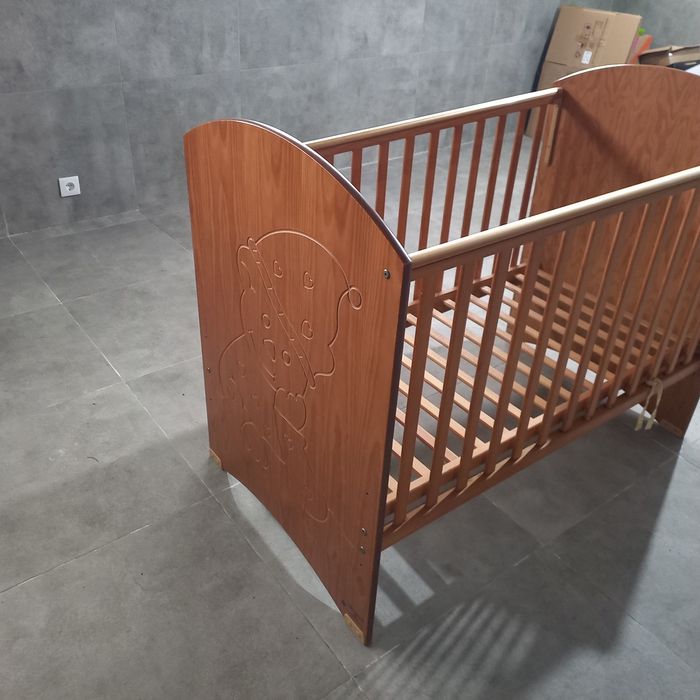 cama de bebé como nova