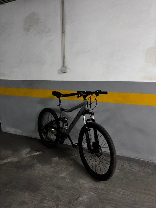 Vendo ou troco Bicicleta MomaBikes rock FS 26’