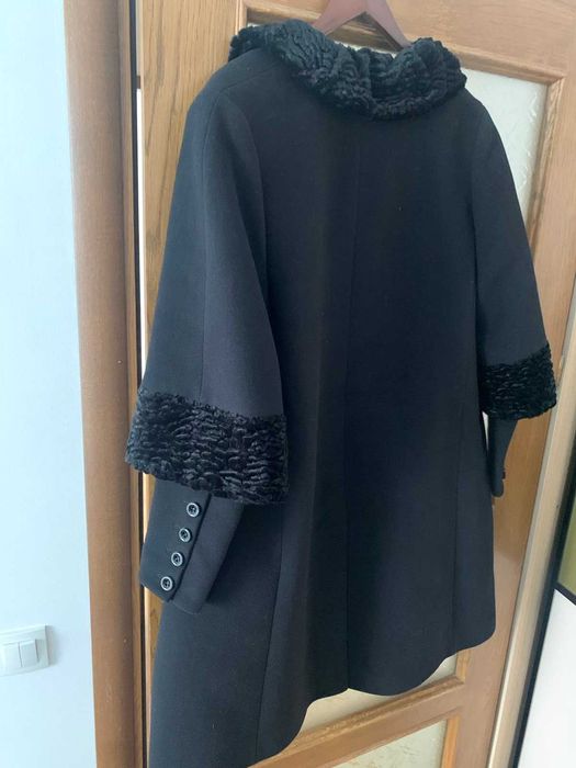 Пальто жіноче демисезонне