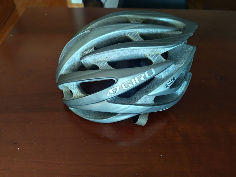 Capacete de ciclismo Giro Atmos