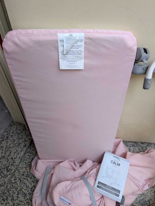 Mini berço co-leito rosa (next-to-me Calm Asalvo)