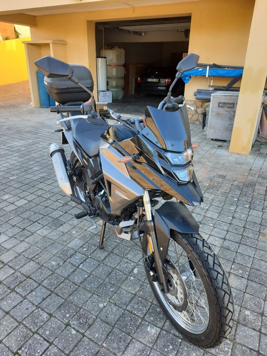 Mota SYM 125 como nova