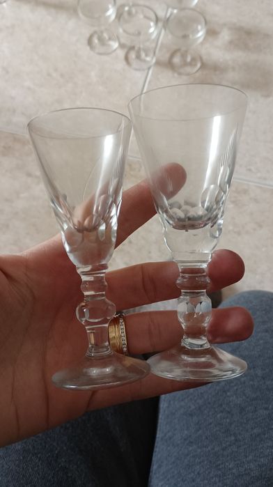 Copos antigos, Garrafas, Jarro.Coleção com cerca de 80 peças no total