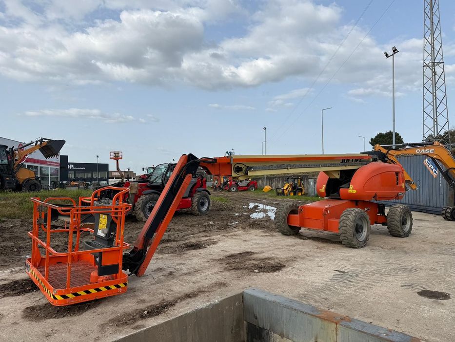 JLG 660SJ
