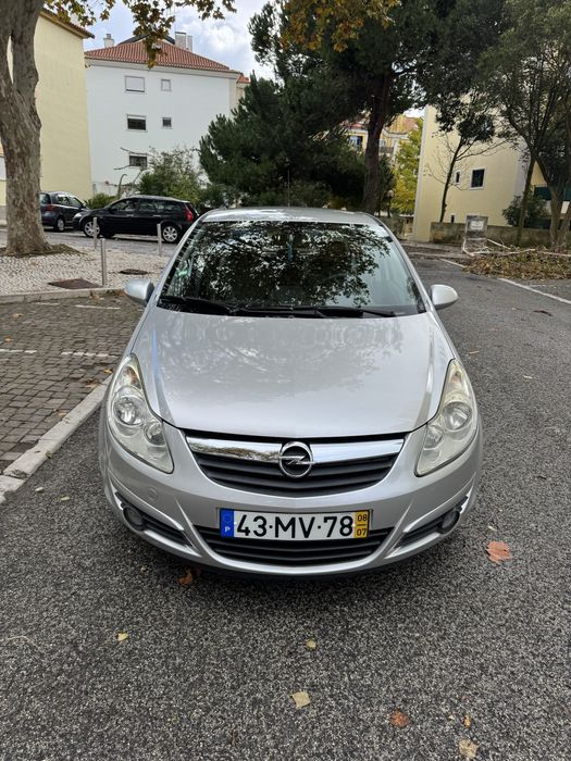 Opel corsa bem estimado.