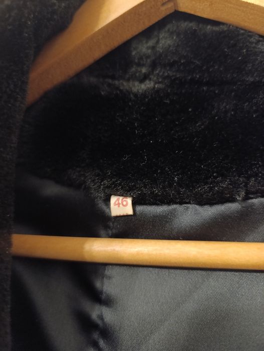 Casaco de pêlo preto