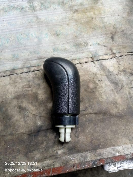 Дефлектор окон новый