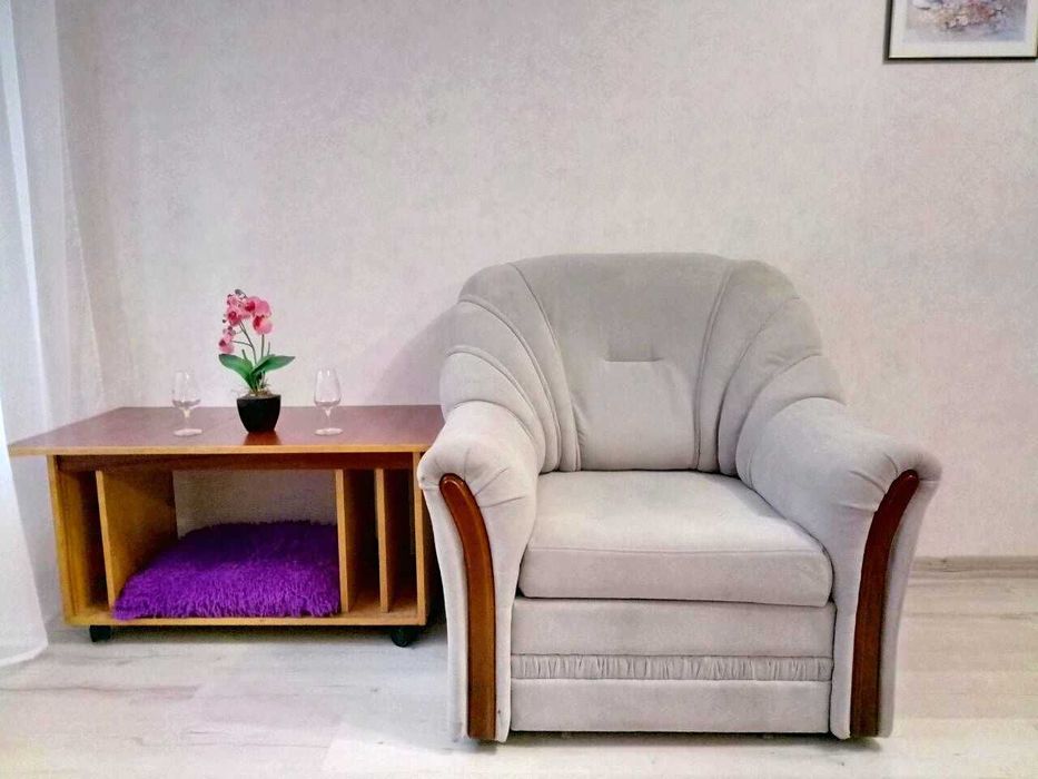 Сдам посуточно/почасово 1 ком квартиру с ремонтом,ул г.Петрова,у парка