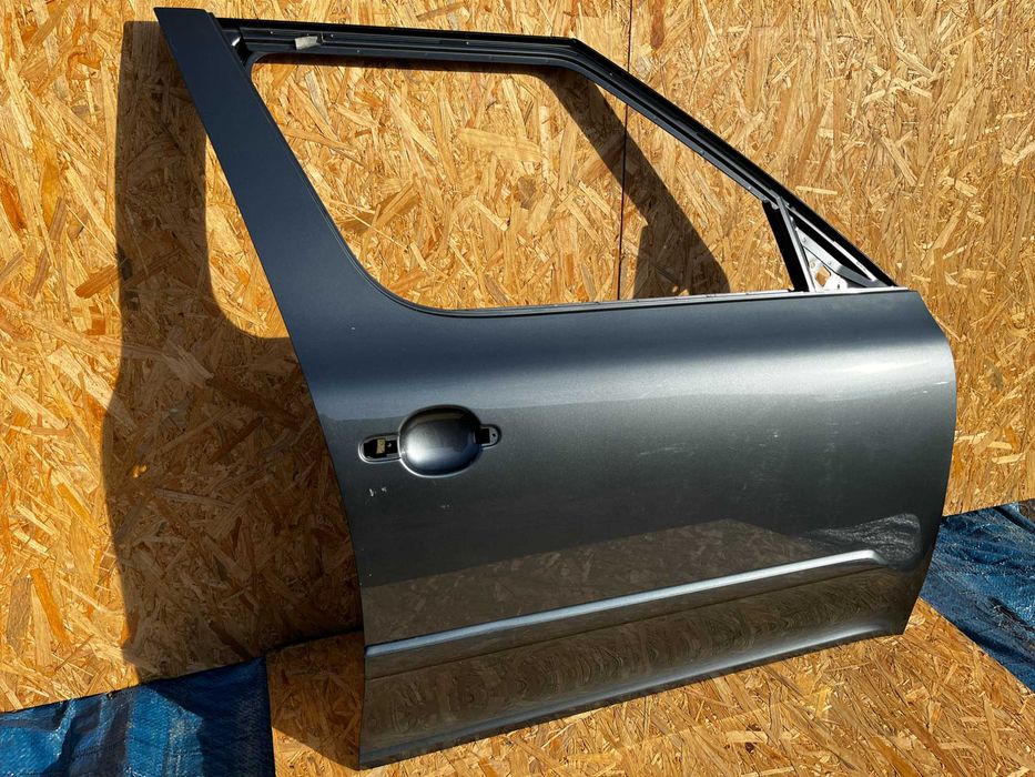 Drzwi przdnie prawe Skoda YETI 5L0