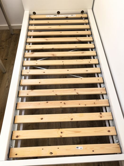 Estrado lindbden ikea 90cm X 200cm