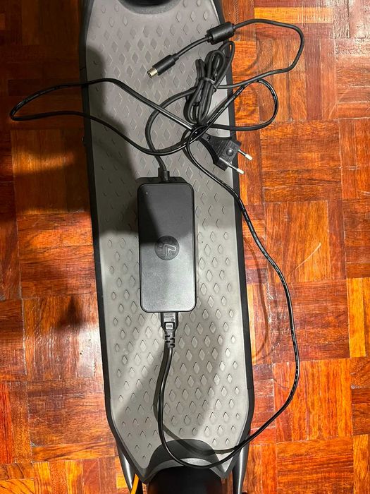 Ninebot F40 | Excelente Estado | 1008.2 km | Caixa + Fatura | 400€