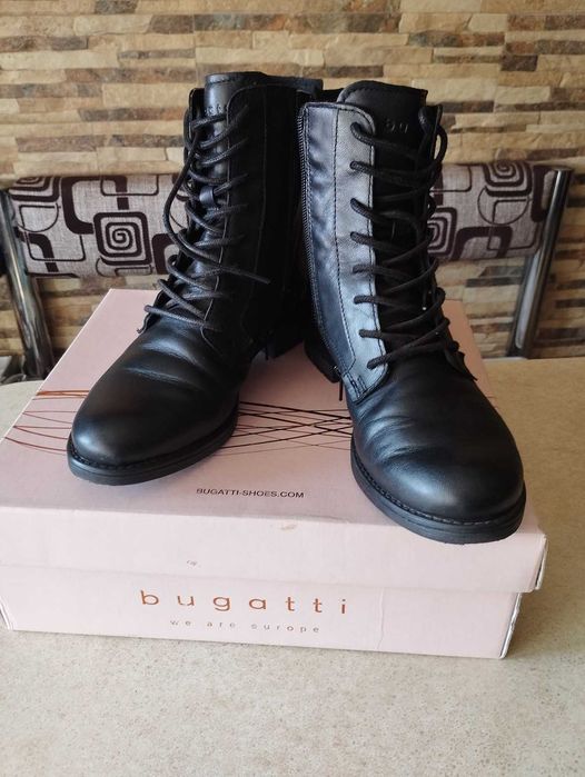 Черевики жіночі шкіряні Bugatti