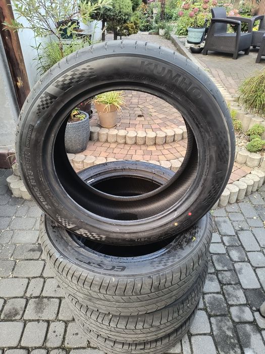 Opony KUMHO 215/55/18