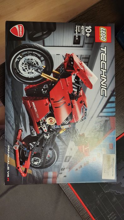 Lego technic 42107 новий
