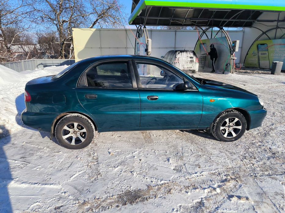Продам авто Ланос 1.5, авто після повного ремонту кузова, поварений,пофарбований і оброблений, газ стоїть і вписаний, ходова зроблена, двигун масла не бере, зчеплення нове,електрика працює.
З документами повний порядок, оформляється.
Гарні диски, майже нова зимова гума, також комплект літньої гуми на дисках віддається з автомобілем+ запаска.
Торг на оформлення не більше, кого цікавить звоніть.