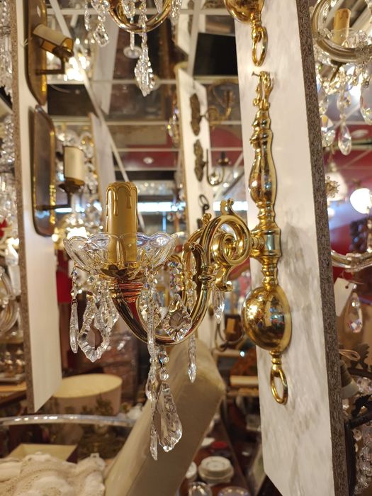 Par Apliques Metal Dourado e Cristal