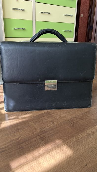 Чоловіча шкіряна сумка.