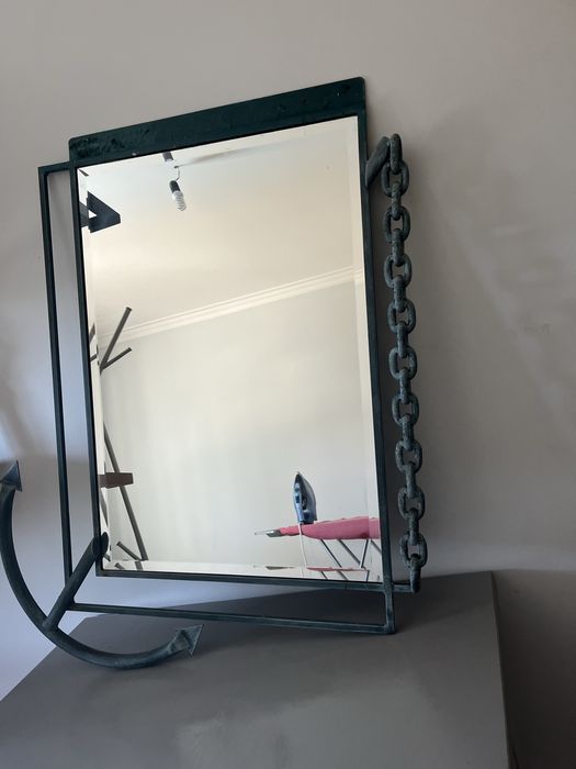 Espelho em ferro azul