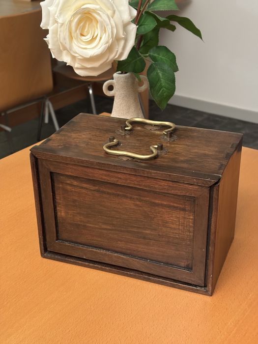 Caixa de madeira de Mahjong.