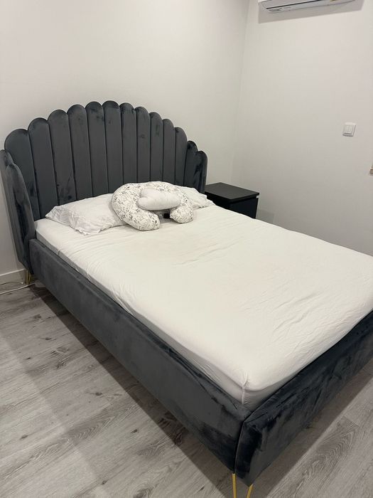 Cama casal como noval