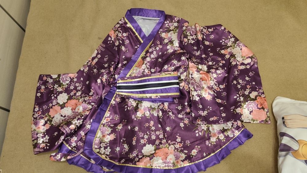 традиційний японський офіційний одяг для дівчаток