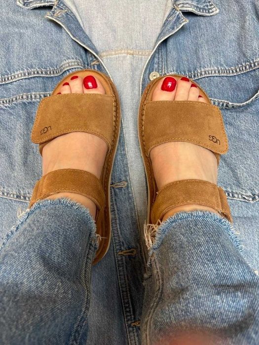 Сандалі UGG Goldenstar (40 р)
