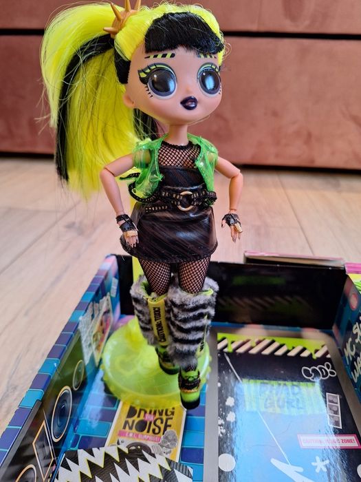 L.O.L. Surprise! O.M.G. Remix Rock Bhad Gurl & Drums.